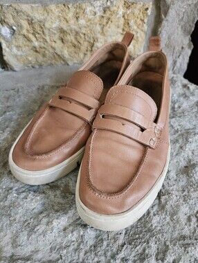 Vionic Uptown Loafer Women's Size 7 Camel Leather Travel Lightweight Tan